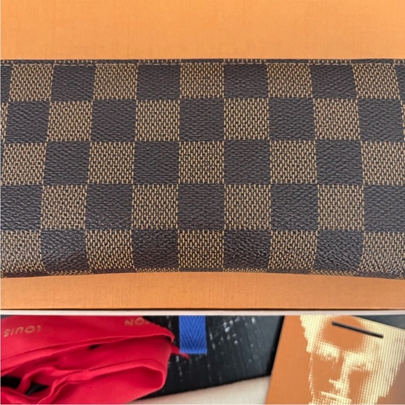 ⭐️SOLD⭐️Louis Vuitton Clemence Wallet - Picture 5 of 17